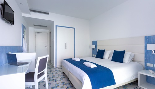 Superior Double or Twin Room, 1 Double Bed, Non Smoking, Private Bathroom