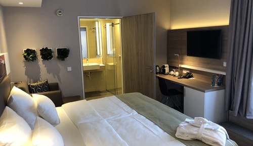 Premium Room, 1 Queen Bed, Terrace