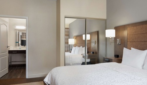 Suite, 1 King Bed, Accessible (Mobility & Hearing, Roll-in Shower)