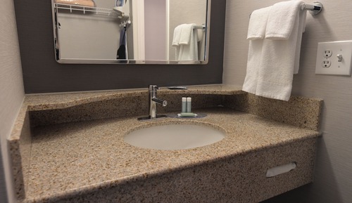Room, 2 Queen Beds, Non Smoking (Mobility/Hearing Accessible, Tub)