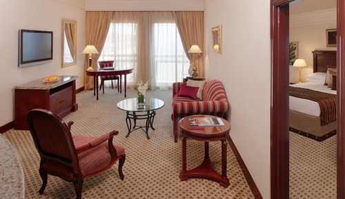 Suite, 1 Bedroom, Smoking (Residence, Dining)