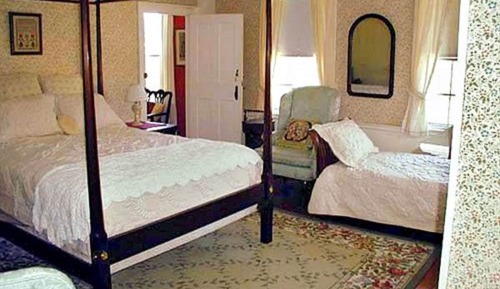 Deluxe Triple Room, 1 Bedroom, Private Bathroom