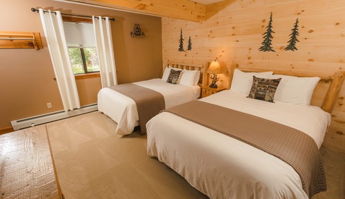 Standard Room, Two Queen Beds (106)