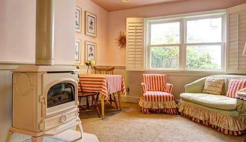 Honeymoon Cottage, 1 Bedroom, Jetted Tub, Garden View