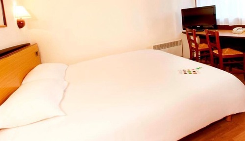 Standard Room, 1 Double Bed (1 Junior Bed up to 10 years)