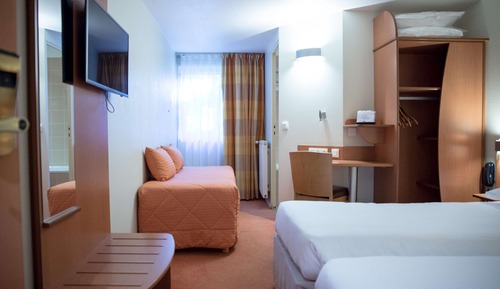 Standard Room, Multiple Beds