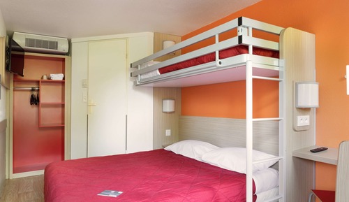 Standard Room, Multiple Beds (1 Double and 1 Single bed)