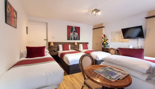 Triple Room