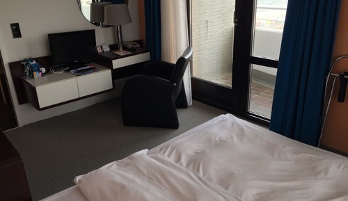 Single Room, Balcony