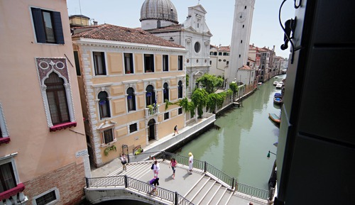 Superior Room, Canal View