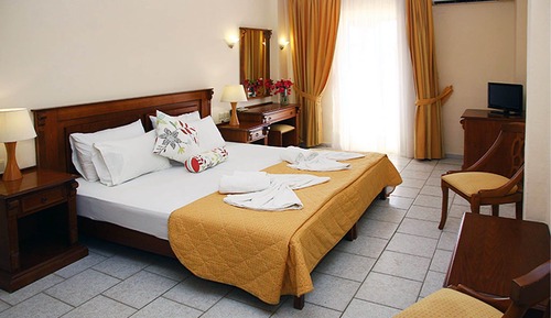 Twin Room, Courtyard View