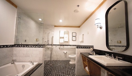 Premier Suite, 1 King Bed, Accessible (Lake Front)