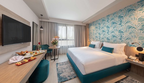 Suite, Multiple Beds
