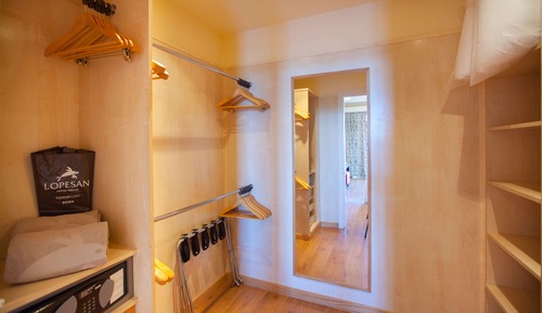 Senior Suite, Terrace (Unique)
