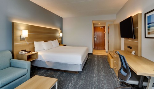 Deluxe Room, 1 King Bed, Patio, Beachside