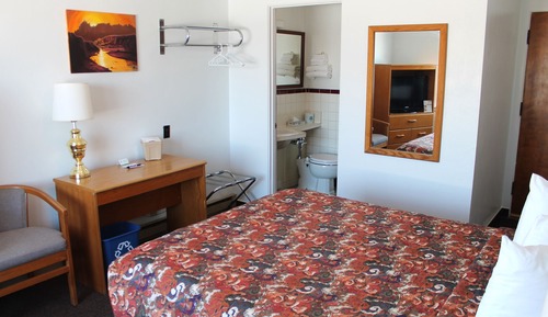 Standard Room, 1 Queen Bed