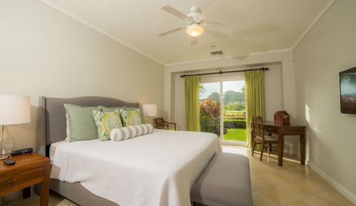 Luxury Condo, 3 Bedrooms