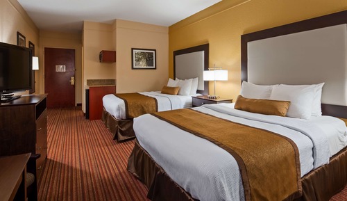 Standard Room, 2 Queen Beds, Non Smoking, Refrigerator & Microwave