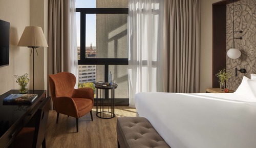 Premium Room (New Style Extra Bed 2 Adults +1 Child)