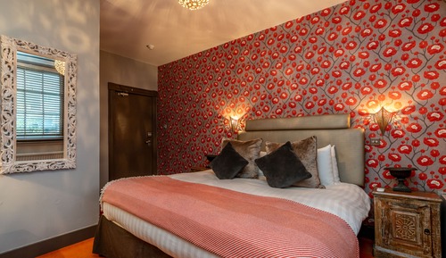 Superior Double Room, Ensuite (Poppy)