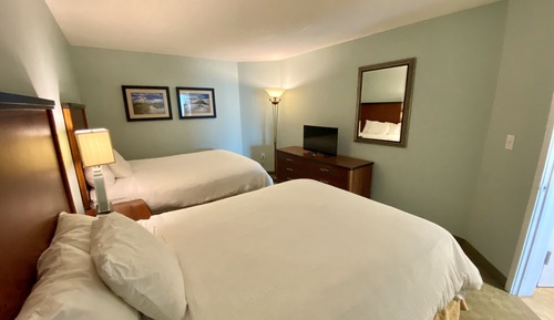 Managers Pick- Best Value Room (Will Sleep up to 4 Adults), Full Kitchen