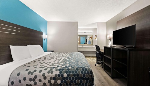 Standard Room, 1 King Bed, Non Smoking