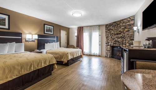 Standard Room, 2 Queen Beds, Non Smoking, Fireplace (Pet Friendly)