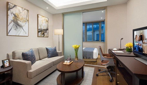 Studio Premier Suite