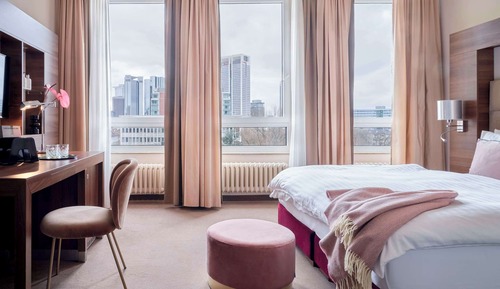 Superior Plus King Room