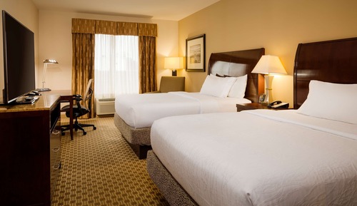 Room, 2 Queen Beds, Accessible (Roll-In Shower)