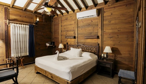 Palm Beach Bungalow - King Bed