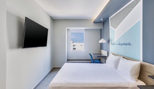 Standard Room, 1 Queen Bed