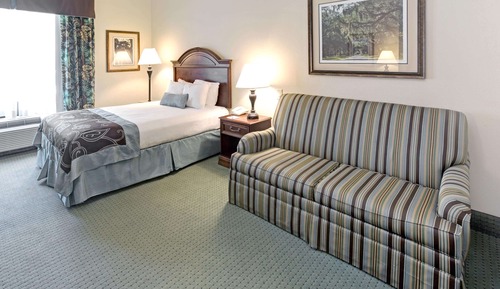 Room, 2 Queen Beds, Accessible, Non Smoking