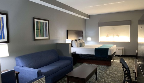 Suite, 1 King Bed, Non Smoking, Kitchenette