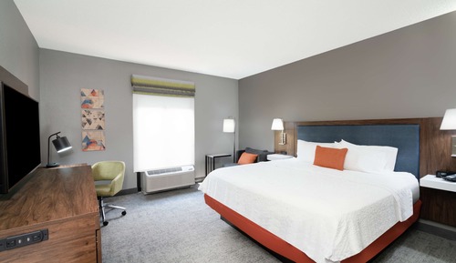 One king bed non smoking