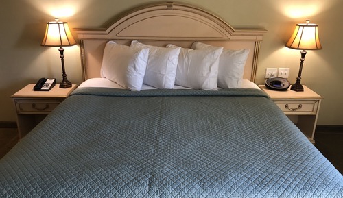 Standard Room, 1 King Bed, Non Smoking