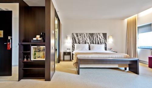 Junior Suite, 1 King Bed, Non Smoking