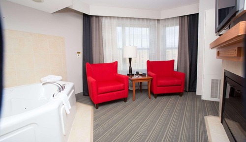 Suite, 1 King Bed, Accessible, Jetted Tub (Non Smoking)