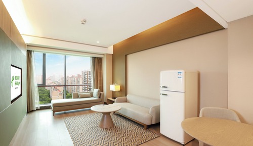 Suite, 1 King Bed