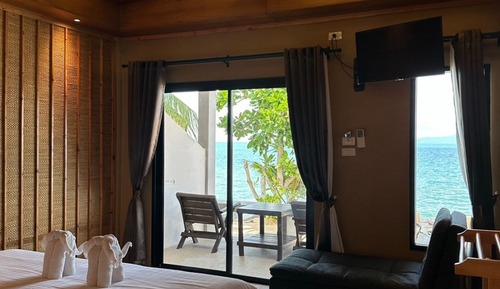 Villa, Beachfront