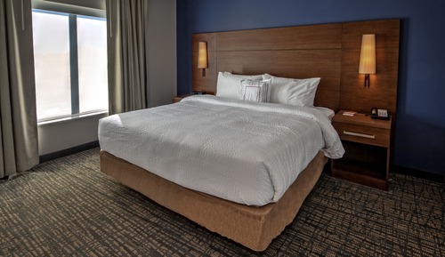Suite, 1 Bedroom (Hearing Accessible)