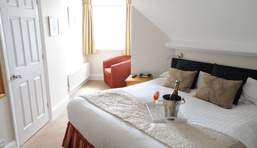 Deluxe Double Room, Ensuite, Sea View (with bath or shower)