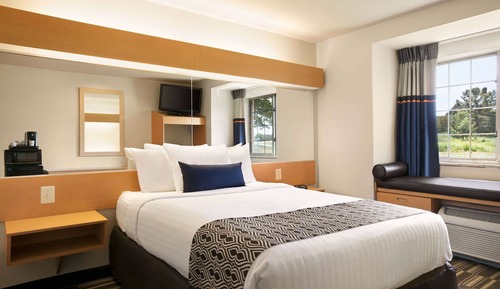 Room, 1 Queen Bed, Non Smoking