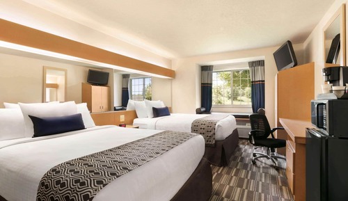 Room, 2 Queen Beds, Non Smoking