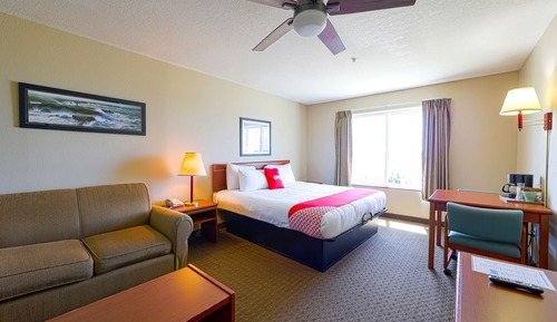 Premium Room, 1 King Bed, Jetted Tub, Bay View