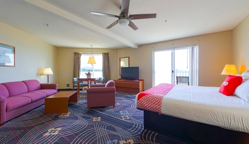 Luxury Suite, 1 King Bed, Jetted Tub, Ocean View