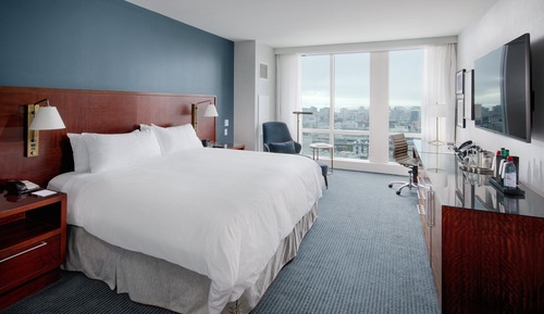 Premium Room, 1 King Bed (West Side View)