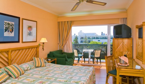 Double Room (2+1)