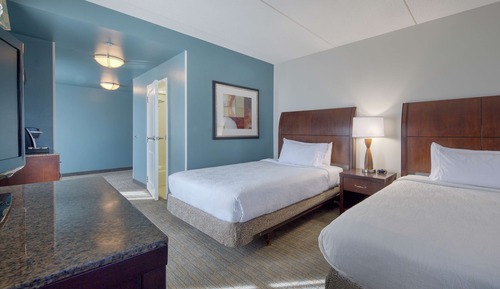 Two Queen Beds (Corner Room)