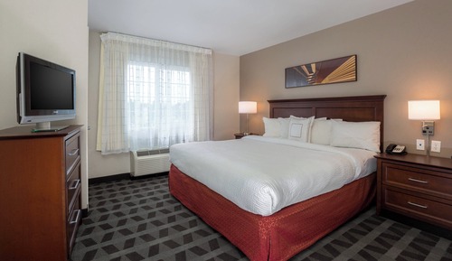 Suite, 2 Bedrooms (Hearing Accessible)